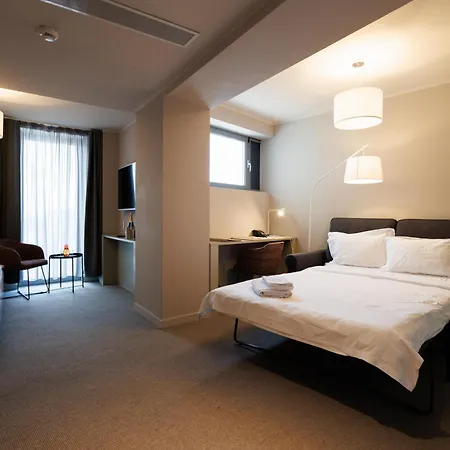 Hotel Millennium Hub &