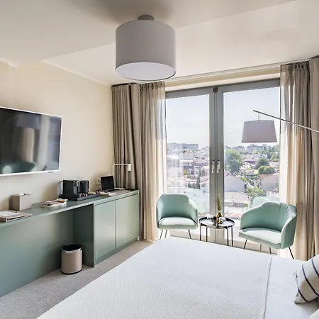 Millennium Hub & Constanţa