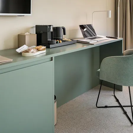 Millennium Hub & Hotel