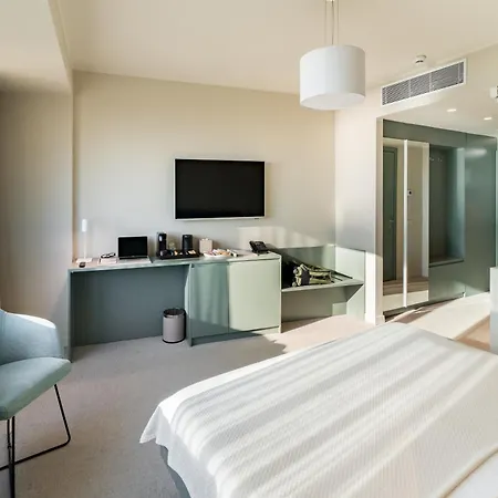Hotel Millennium Hub & Constanta