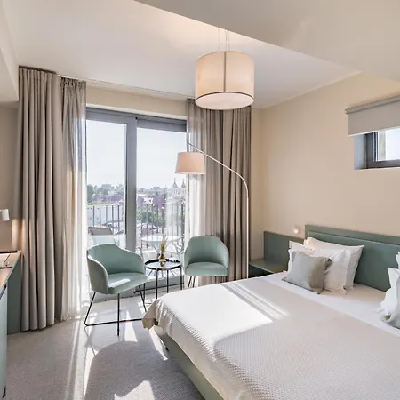 Hotel Millennium Hub & Constanta