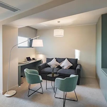 Hotel Millennium Hub &