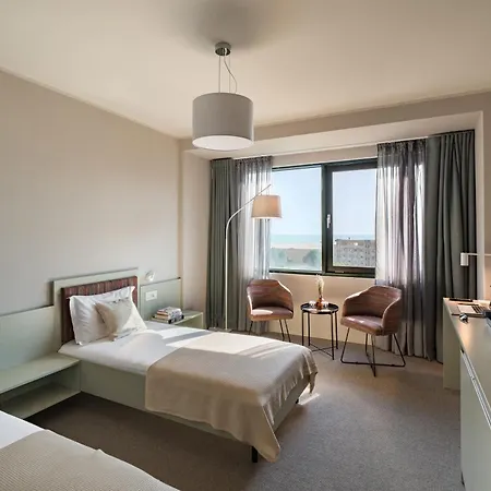 Millennium Hub & Hotel 4*