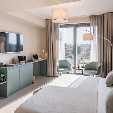 Millennium Hub & Hotel 4*