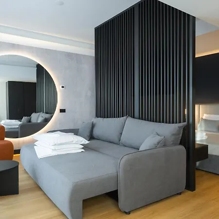 Hotel Millennium Hub & 4*