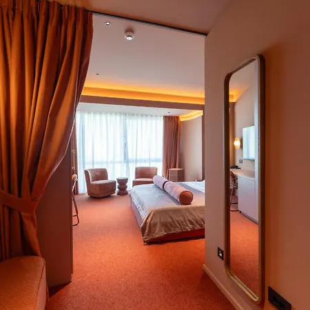 Millennium Hub & 4* Constanta