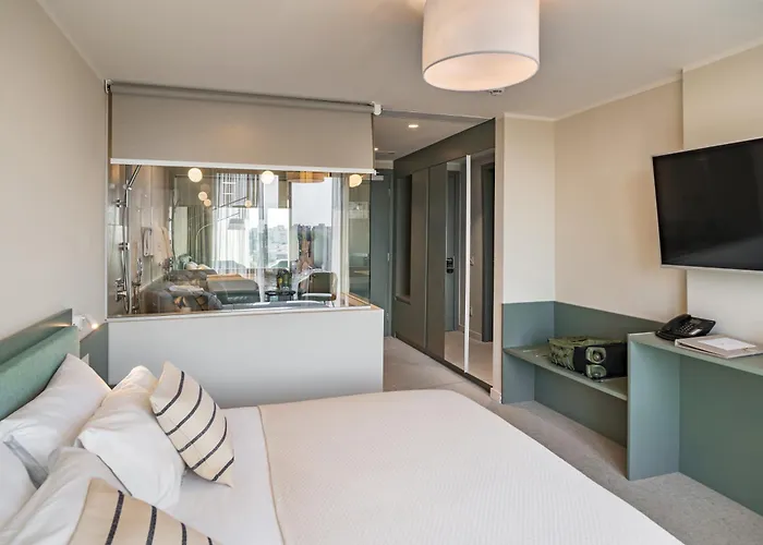 Hotel Millennium Hub & Constança