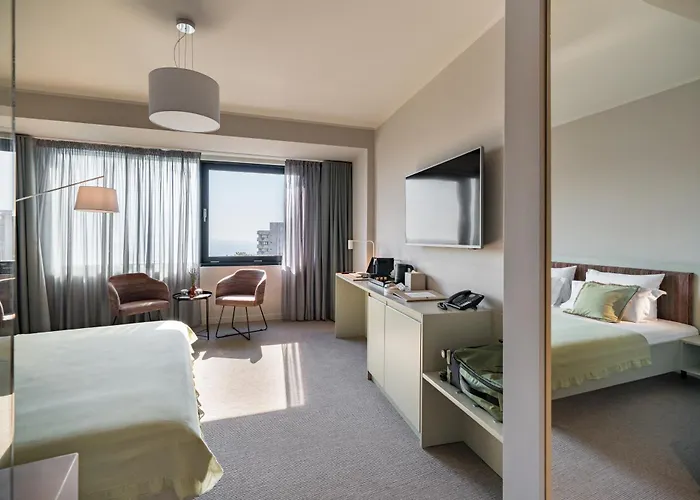 Hotel Millennium Hub &