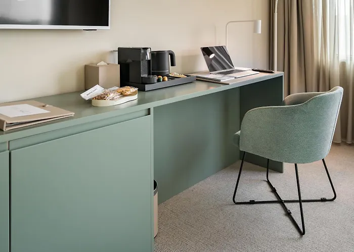 Millennium Hub & Hotel