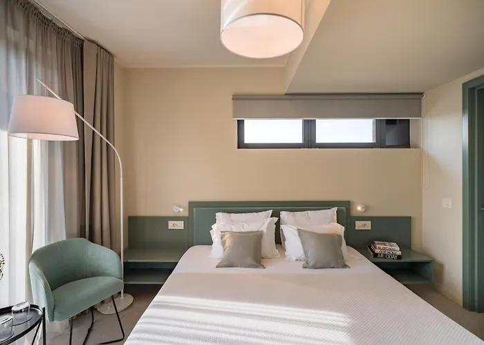 Hotel Millennium Hub & Constança