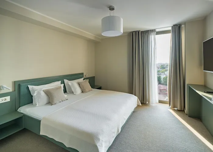 Millennium Hub & 4* Constança